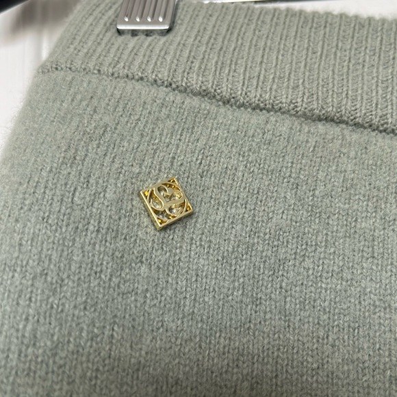 SANDRO | Lizzie Embellished High-Rise Knitted Wool Shorts Sz FR 42 (US 10) - Picture 5 of 7